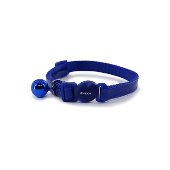 White background with a Ancol gloss reflective blue cat collar with a blue plastic safety buckle and a blue bell pictured.