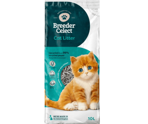 White background with a 10 litre bag of Breeder Celect recycled paper Cat Litter with a ginger tabby kitten pictured on the bag.
