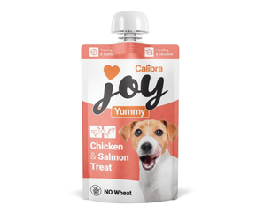 White background with a white and pink pouch of Calibra Joy Yummy paste treat in Chicken and Salmon flavour.