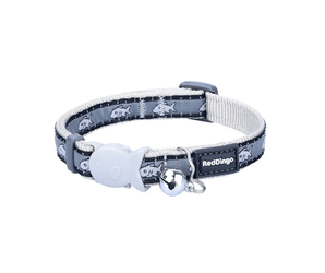 White background with a grey 'Red Dingo' with silver sharks cat collar.