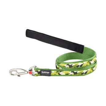 White background with a Green camo 'Red Dingo' dog collar.