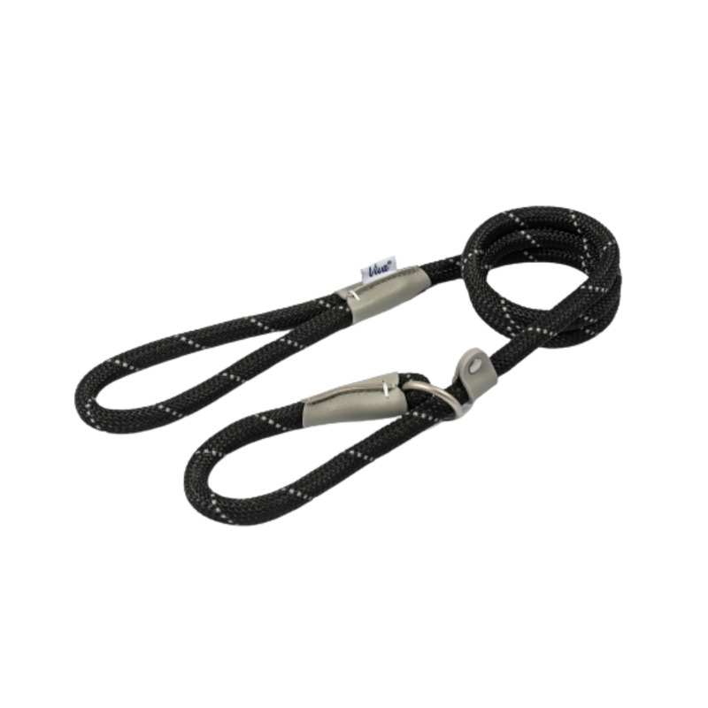 White background with a black 1.2mX12mm Ancol Viva Reflective Slip Lead with grey reflective thread strips.