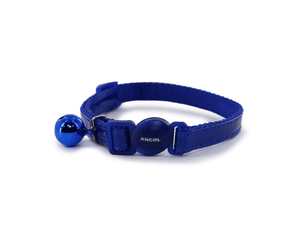 White background with a Ancol gloss reflective blue cat collar with a blue plastic safety buckle and a blue bell pictured. 