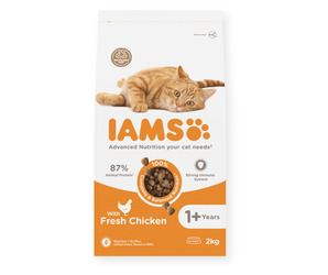 IAMS Dry Adult Cat Food Fresh Chicken 2kg on a white background