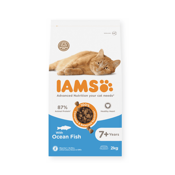 A 2kg bag of IAMS cat food for 7+ years cats with ocean fish, featuring an orange tabby cat on the packaging against a white and blue background.