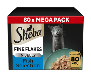 White background with a box of Sheba Fine Flakes Fish Selection in jelly, pictured on the front is a British blue cat.