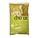 Bag of Vets Choice wood cat litter with a cat's face on the packaging.